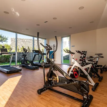 Vacation Marbella: Beachfront With Luxury Amenities *